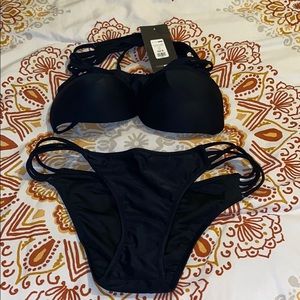 Black bikini